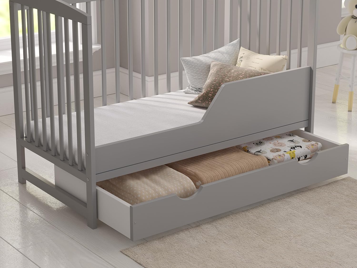 Love For Sleep Babybett 120x60 mit Matratze & Schublade, Höhenverstellbares Kinderbett aus Kiefernholz